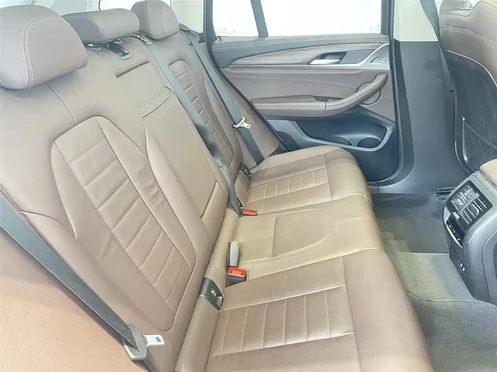 BMW X3 2020 — фото 11