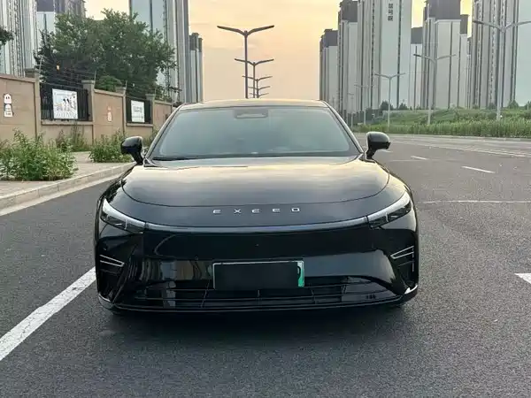 Exeed ES 2025