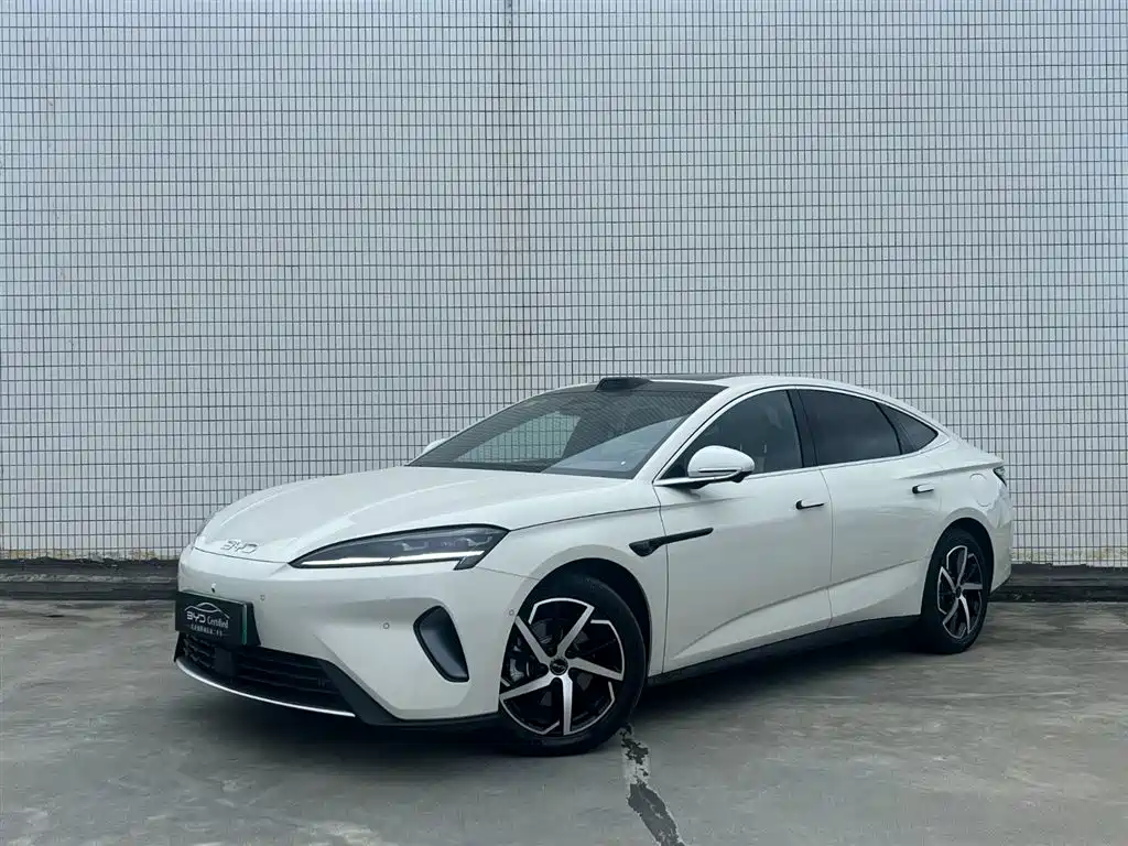 BYD Seal 07 DM-i 2025