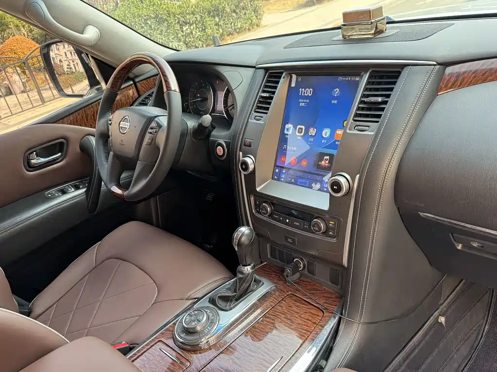 Nissan Patrol 2017 — фото 11
