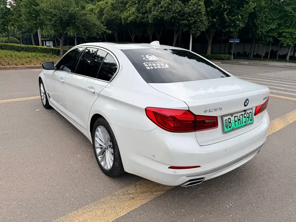 BMW 5 Series New Energy 2020 — фото 8