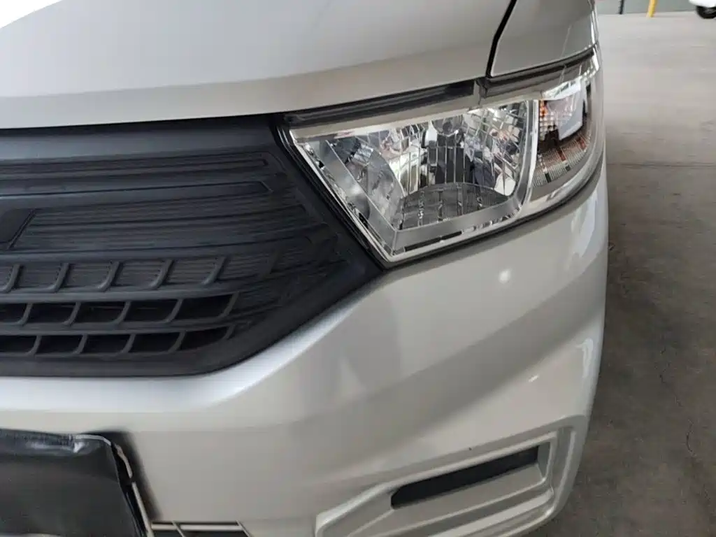 Wuling Hongguang V 2023 — фото 22
