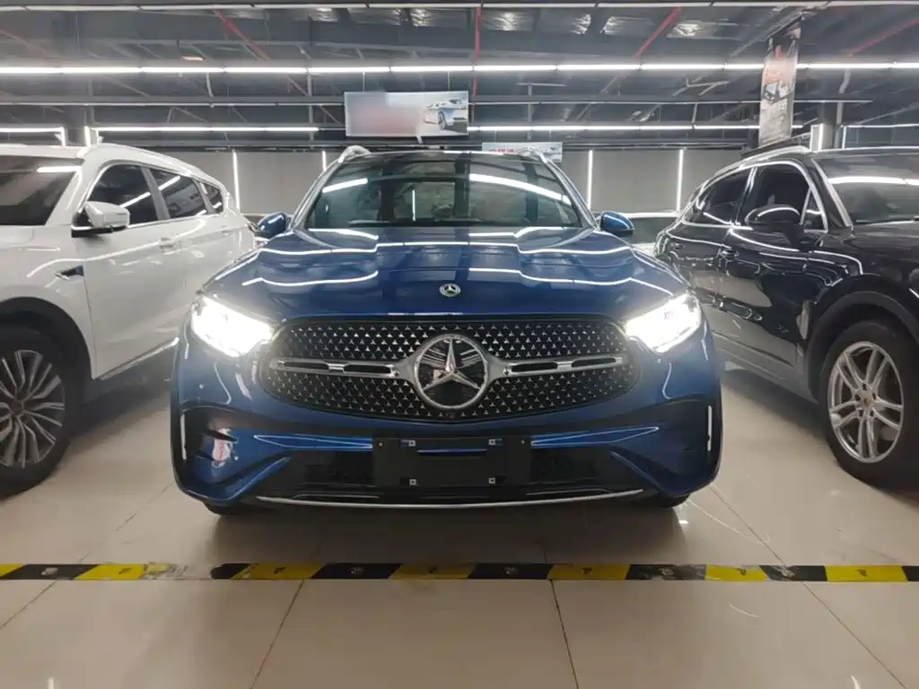Mercedes-Benz GLC 2023