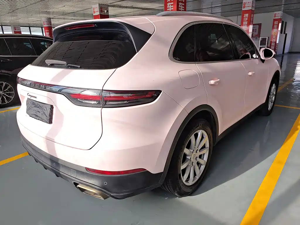 Porsche Cayenne 2018 — фото 19