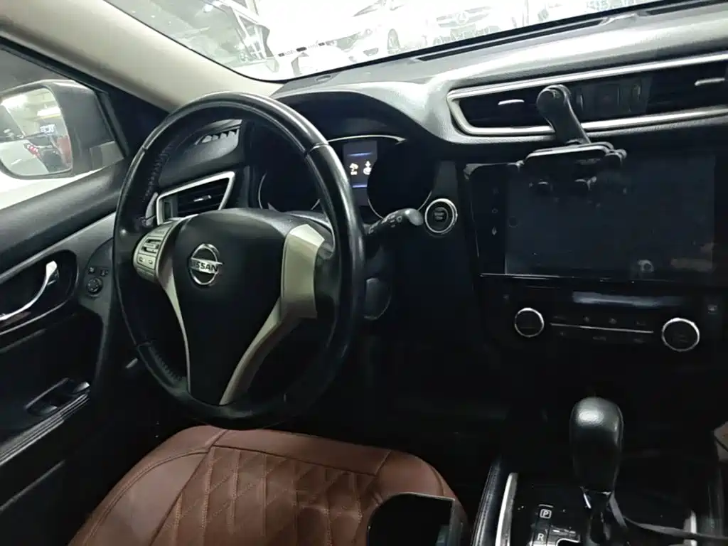 Nissan X-Trail 2015 — фото 10