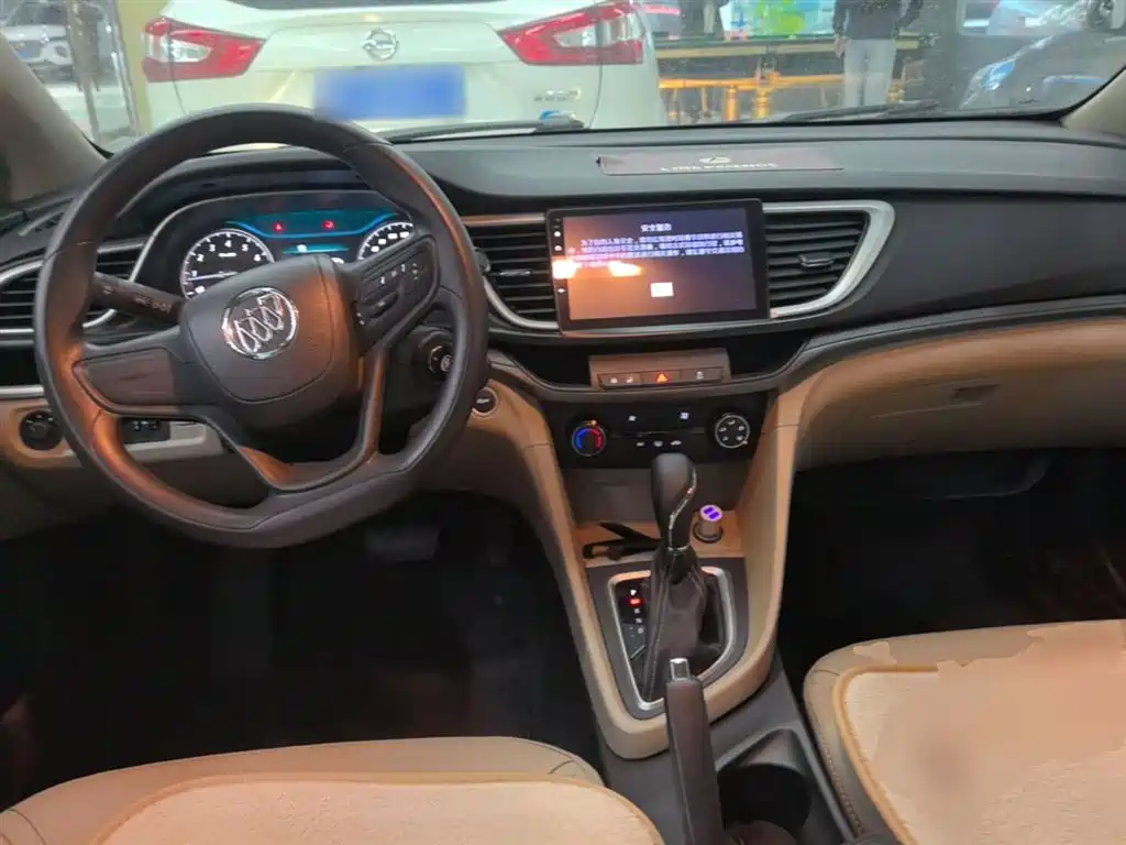 Buick Excelle 2017 — фото 10