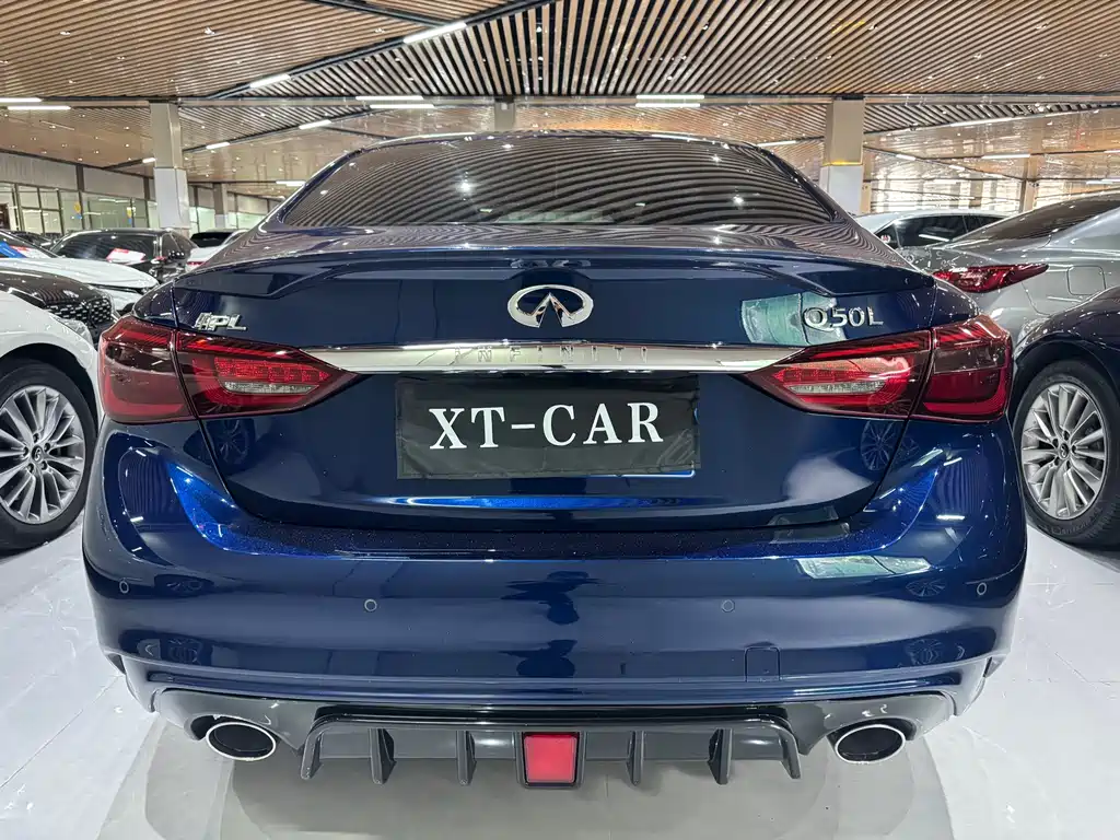 Infiniti Q50L 2018 — фото 11