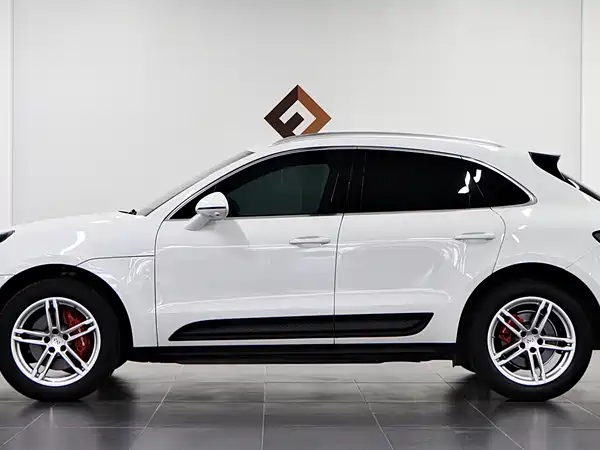 Porsche Macan 2022