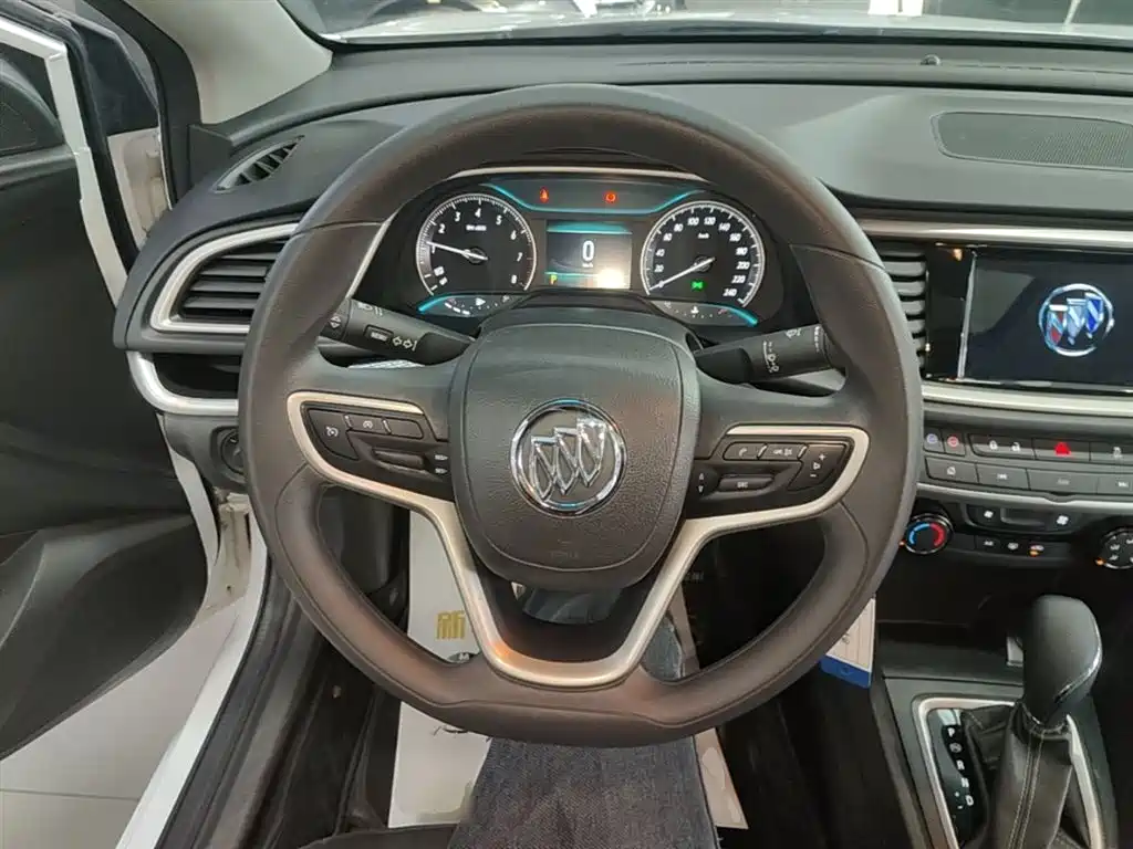 Buick Excelle 2021 — фото 11