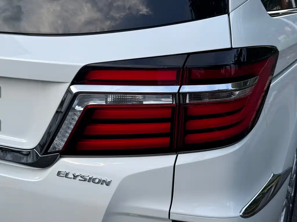 Honda Elysion 2019 — фото 24