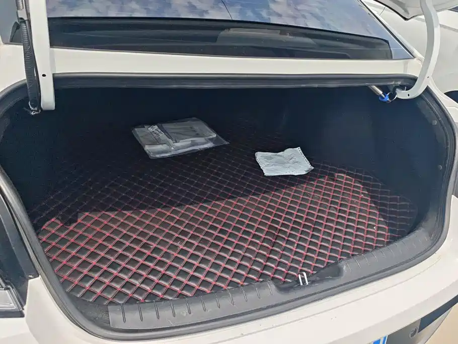 Hyundai Elantra 2024