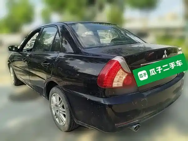 Mitsubishi LANCER 2014