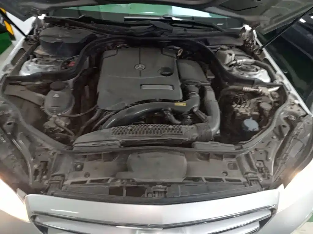 Mercedes-Benz E-Class 2015 — фото 20