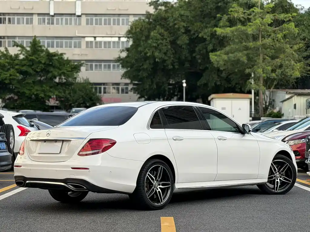 Mercedes-Benz E-Class 2016