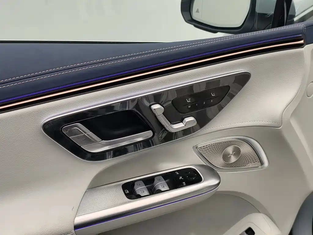 Mercedes-Benz EQE 2025 — фото 13