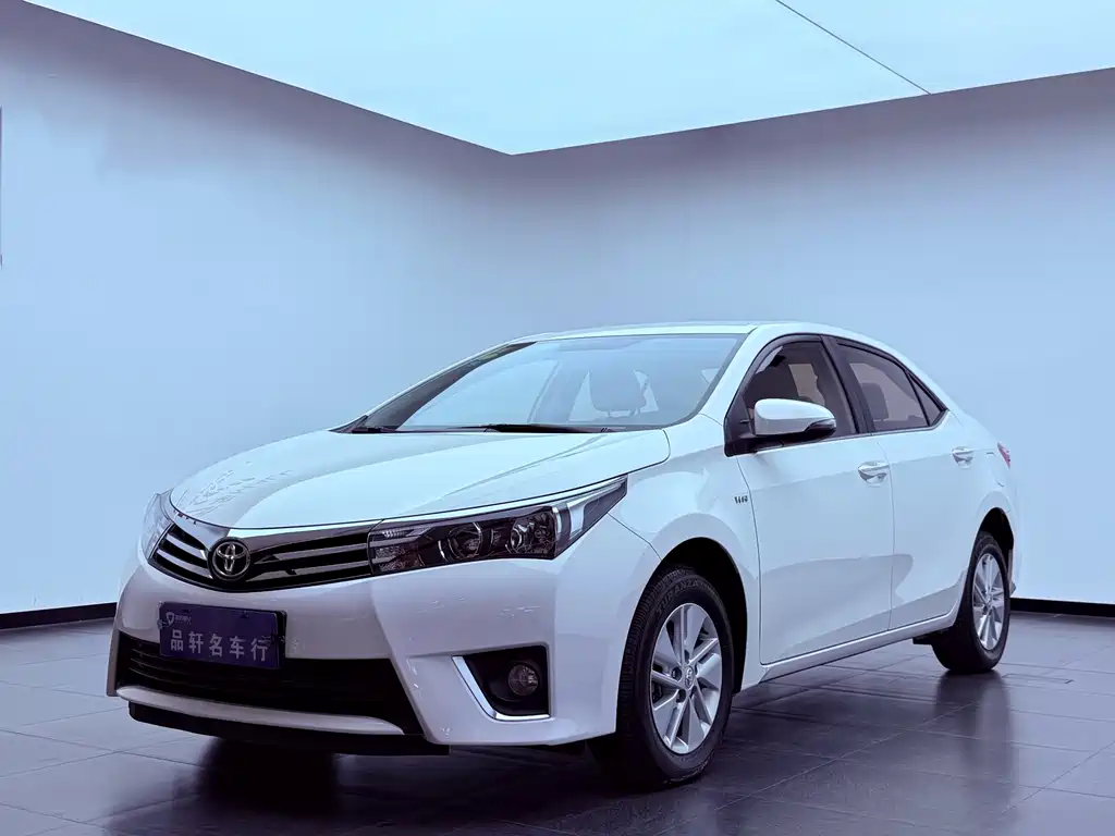 Toyota Corolla 2015 — фото 3