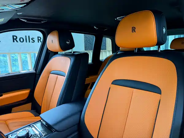 Rolls-Royce Cullinan 2025