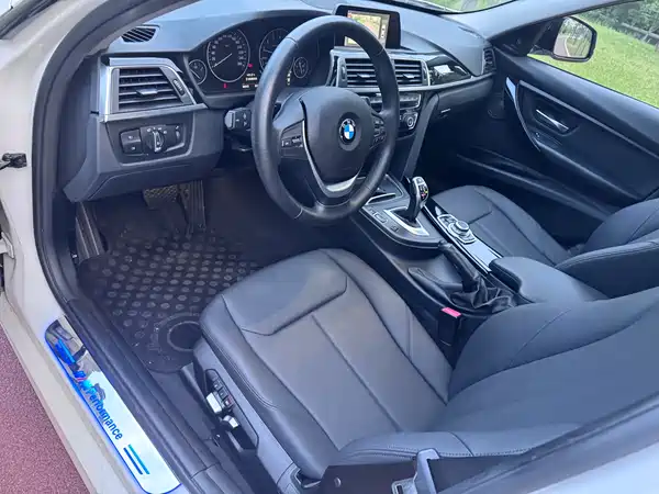 BMW 3 Series 2017