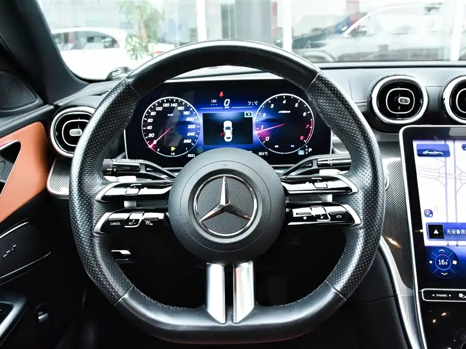 Mercedes-Benz C-Class 2024 — фото 16