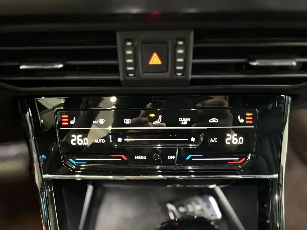 Volkswagen Passat 2023 — фото 10