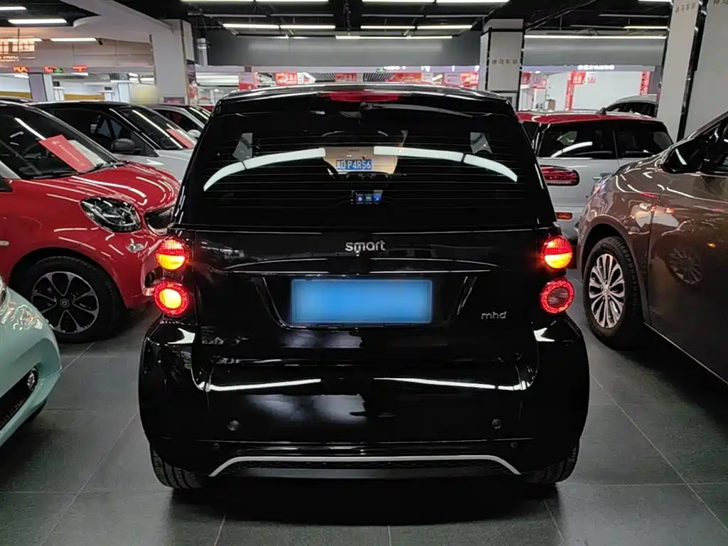smart Fortwo 2015 — фото 6