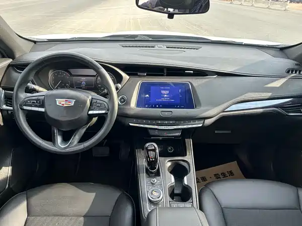 Cadillac XT4 2021
