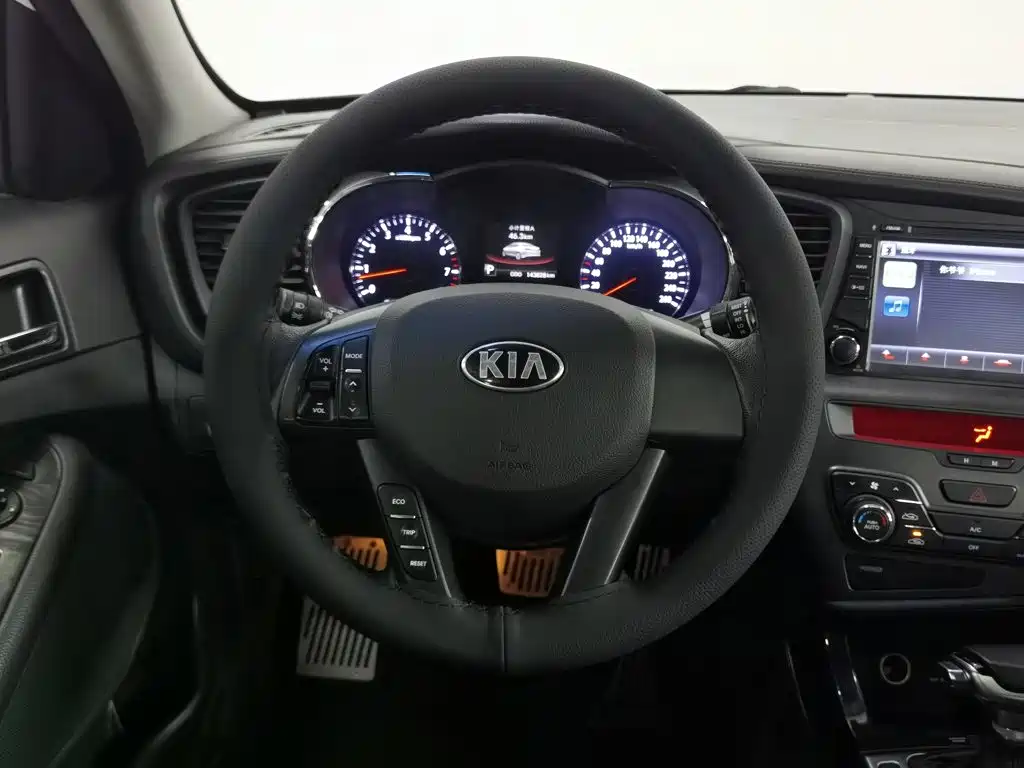 Kia K5 2013 — фото 11