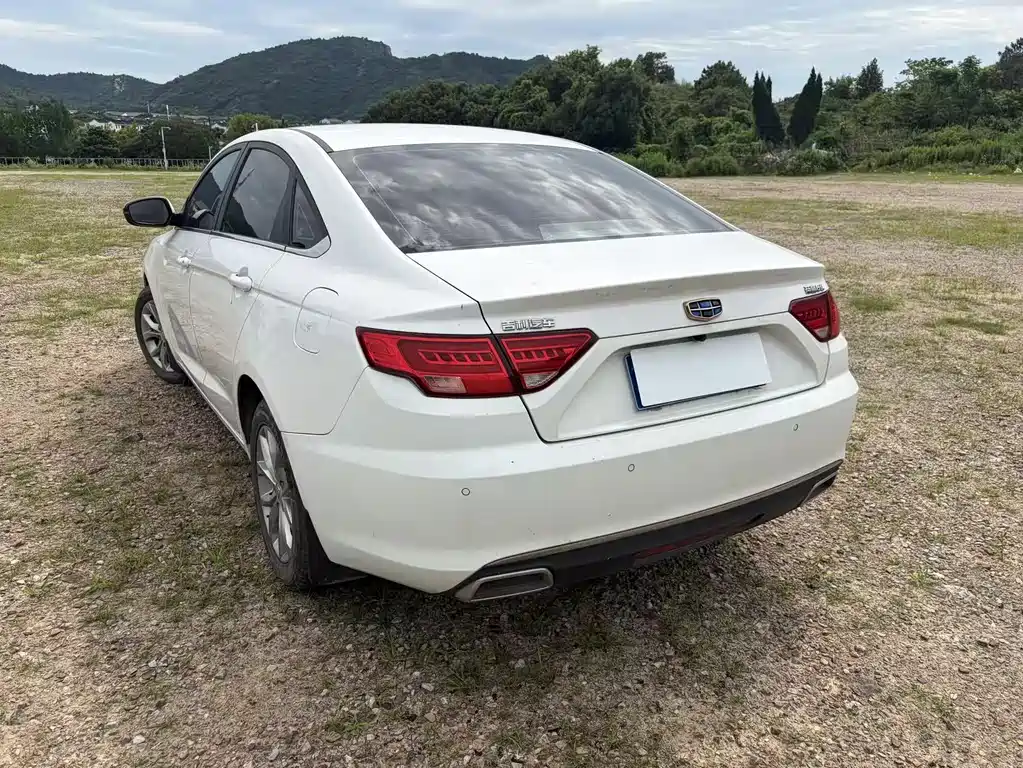 Geely Emgrand GL 2017