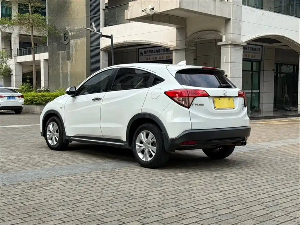 Honda Vezel 2016 — фото 7