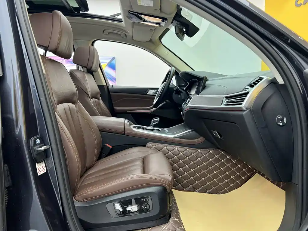 BMW X7 2019 — фото 17