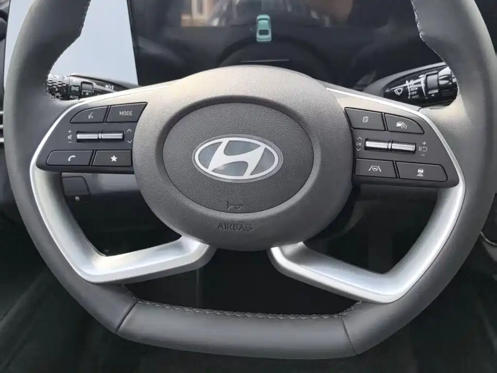 Hyundai Elantra 2026 — фото 11