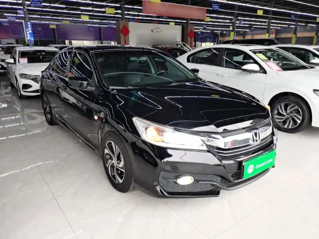 Honda Accord 2018 — фото 4
