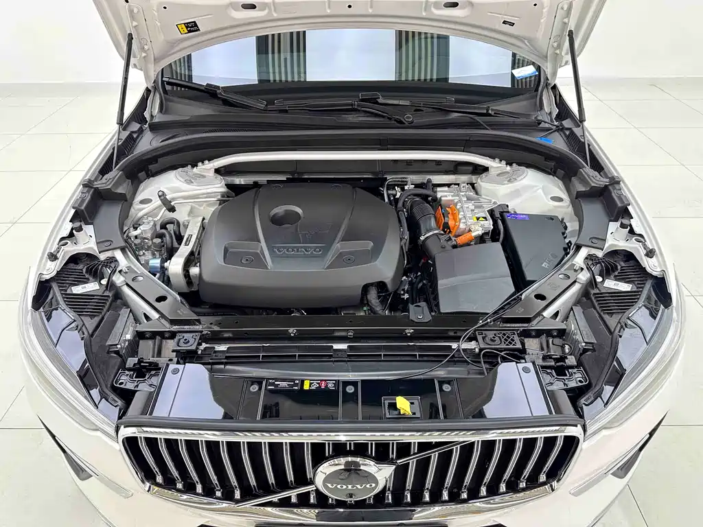 Volvo XC60 PHEV 2024