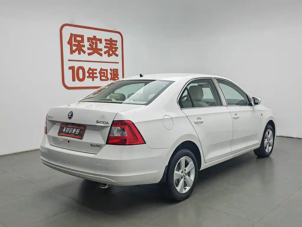 Skoda Rapid 2015