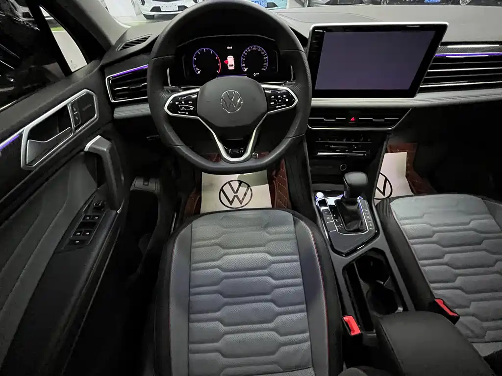 Volkswagen Tiguan L 2022 — фото 9