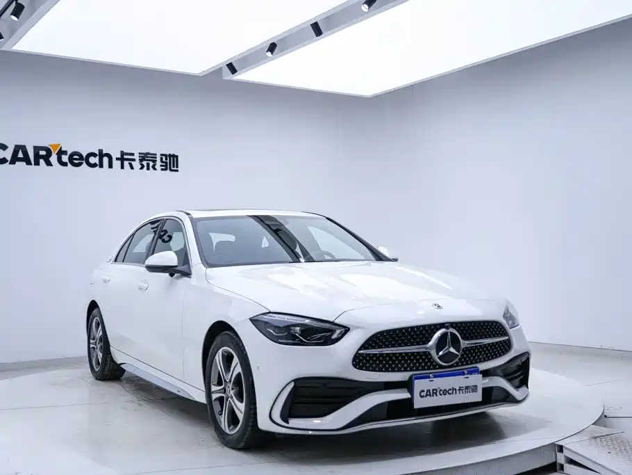 Mercedes-Benz C-Class 2022