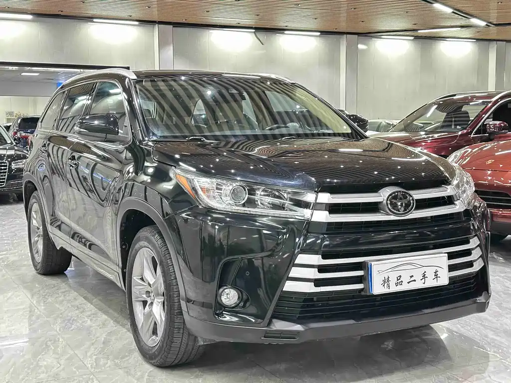 Toyota Highlander 2020 — фото 3