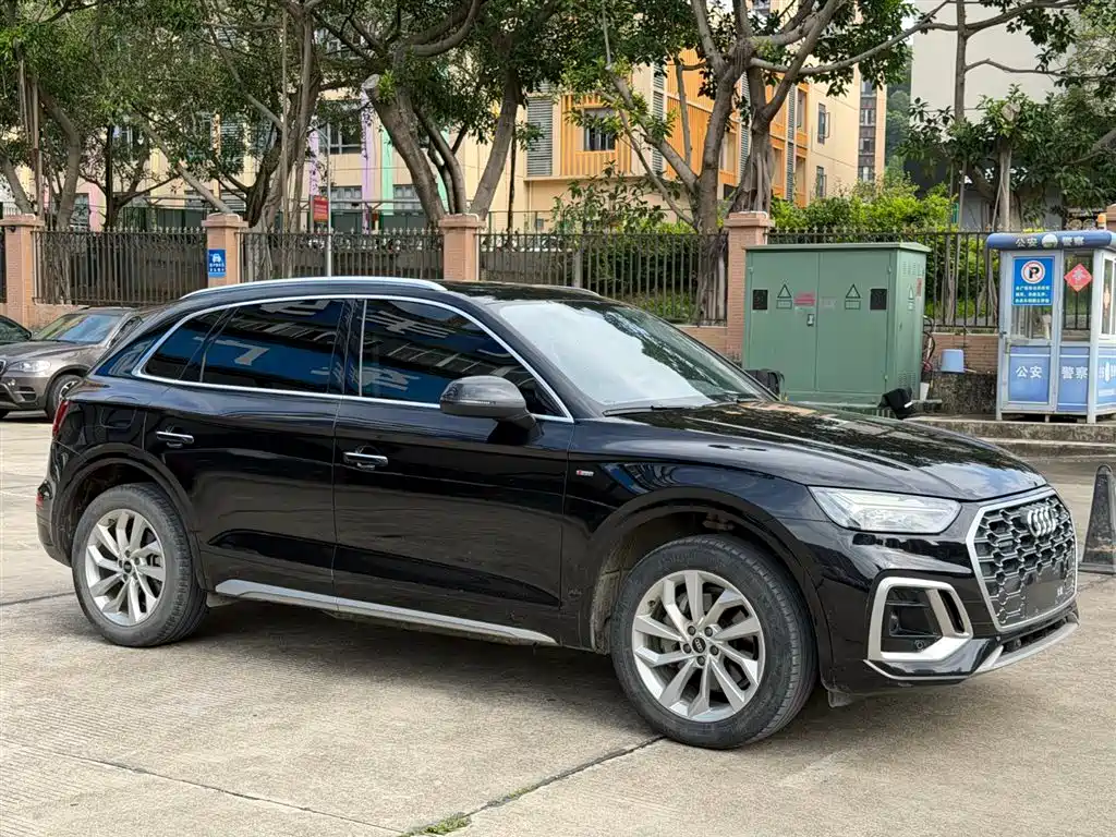 Audi Q5L 2023 — фото 3
