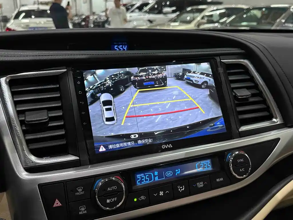 Toyota Highlander 2020 — фото 21