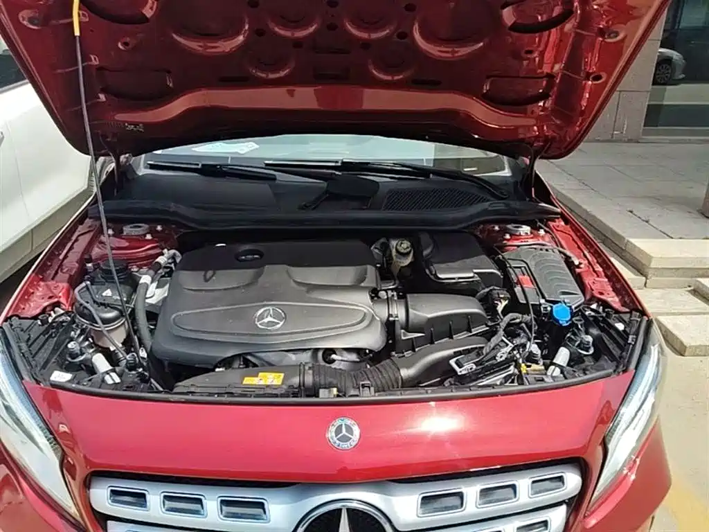 Mercedes-Benz GLA 2018 — фото 20