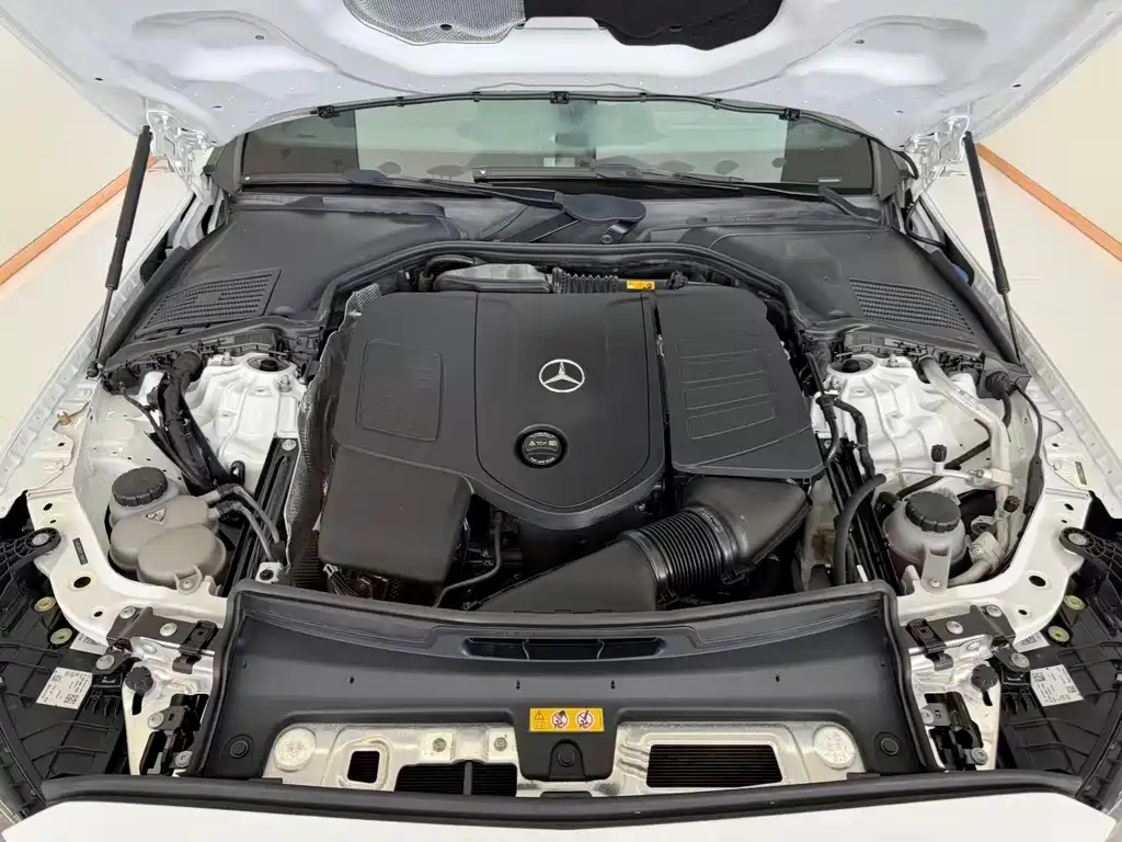 Mercedes-Benz C-Class 2023 — фото 16