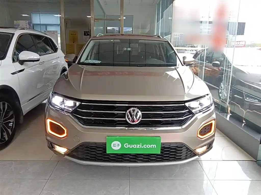 Volkswagen T-Roc 2019 — фото 3