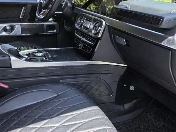 Mercedes-Benz G-Class 2012
