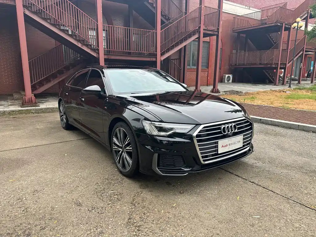 Audi A6L 2022