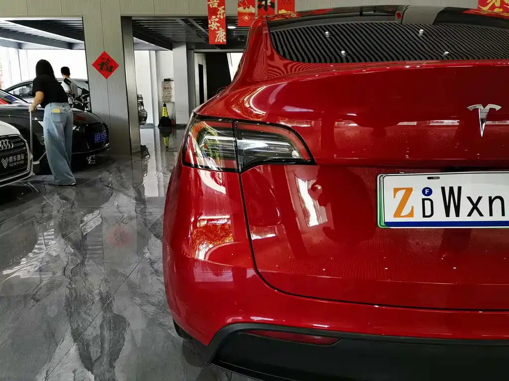 Tesla Model Y 2022 — фото 26