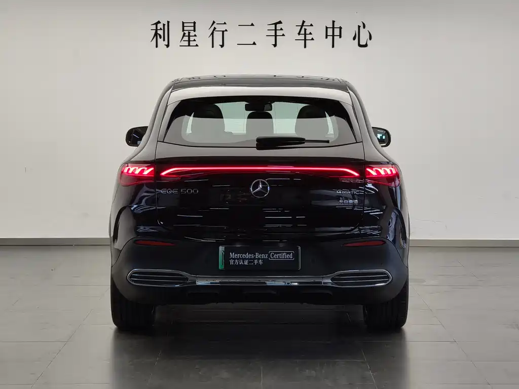 Mercedes-Benz EQE SUV 2025