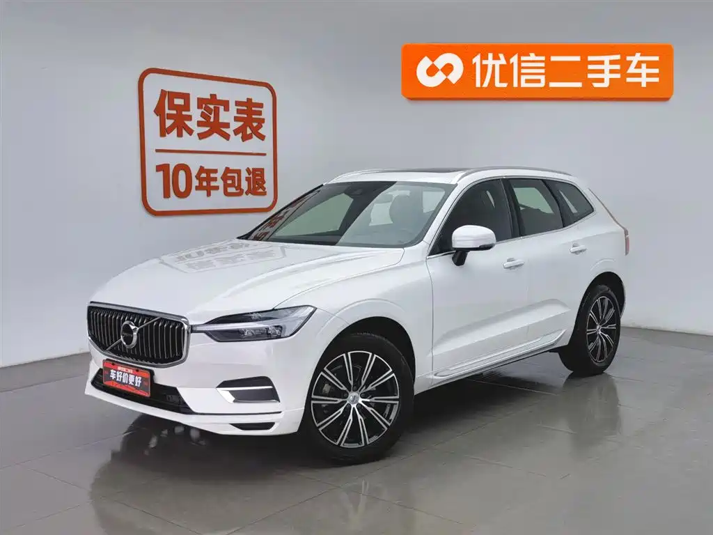 Volvo XC60 2021 — фото 1