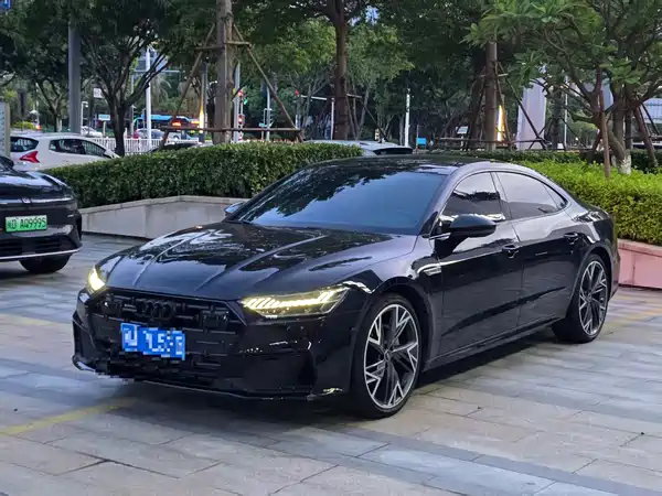 Audi A7L 2022