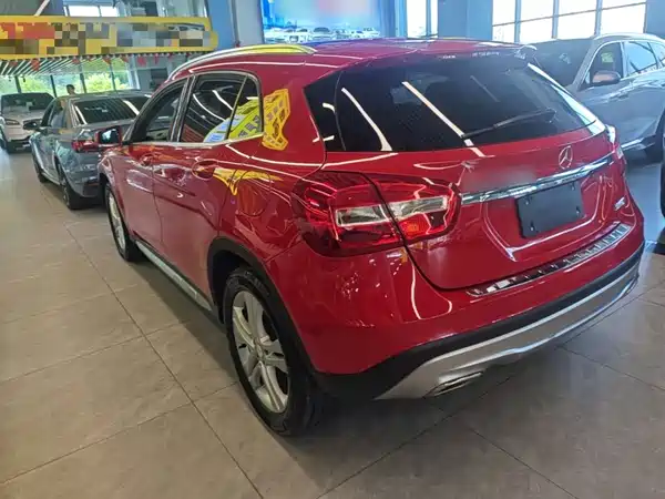 Mercedes-Benz GLA 2016