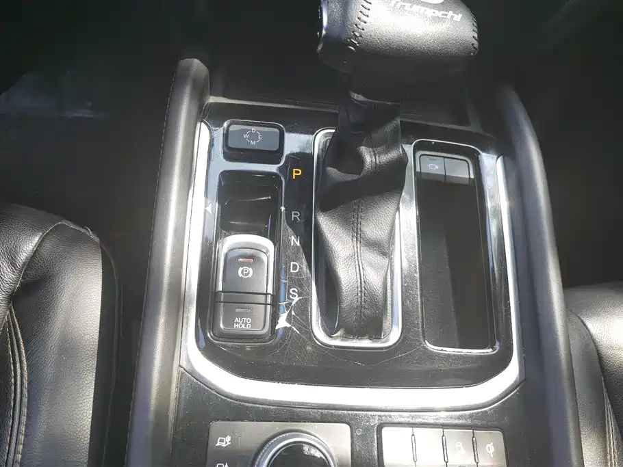 GAC Motor Trumpchi GS8 2018 — фото 16